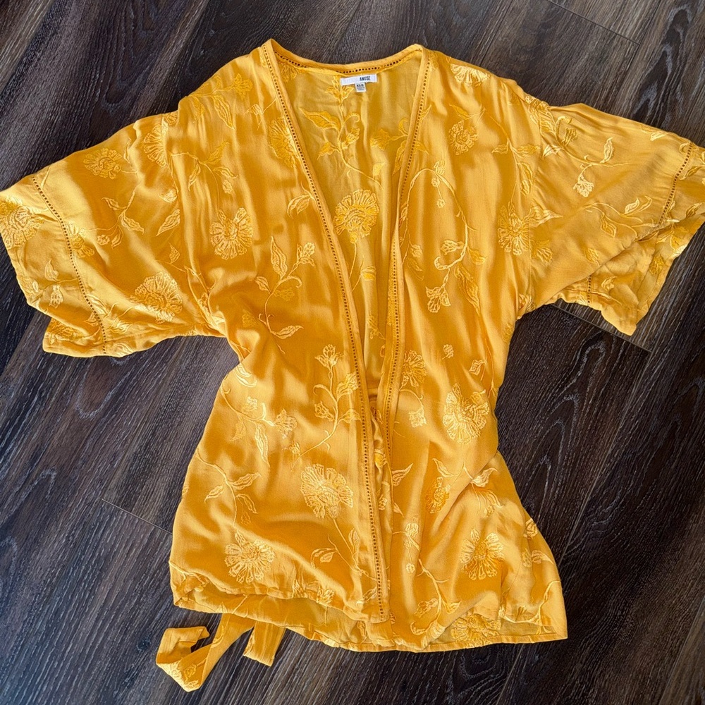 Amuse Society Kimono